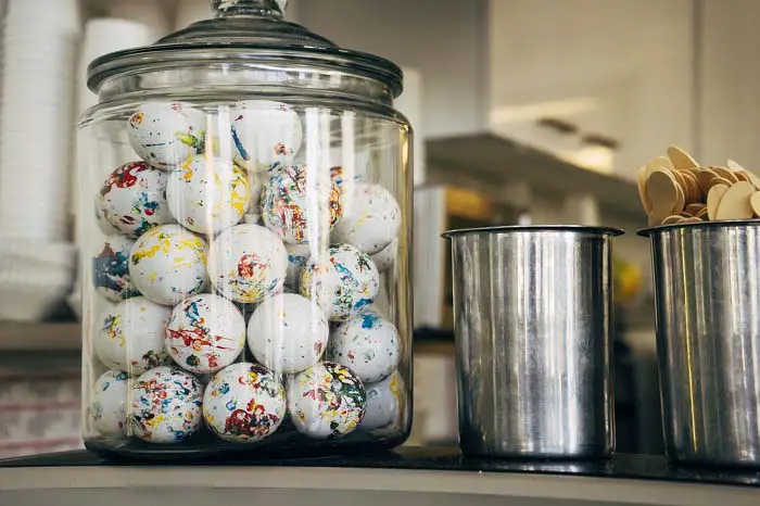 Plastic Containers versus Stainless Steel for Kitchen Storage